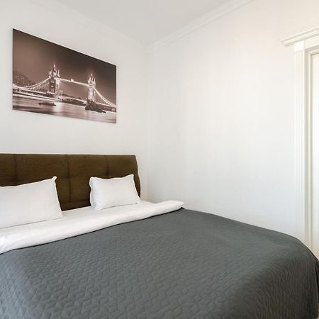 Petrovdom Inn Rc Diplomat Hall -The Smart Hotel Apartment Panoramic City View I Kiev Extérieur photo