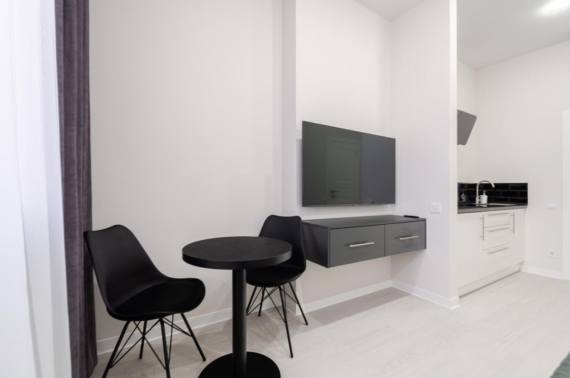 Petrovdom Inn Rc Diplomat Hall -The Smart Hotel Apartment Panoramic City View I Kiev Extérieur photo