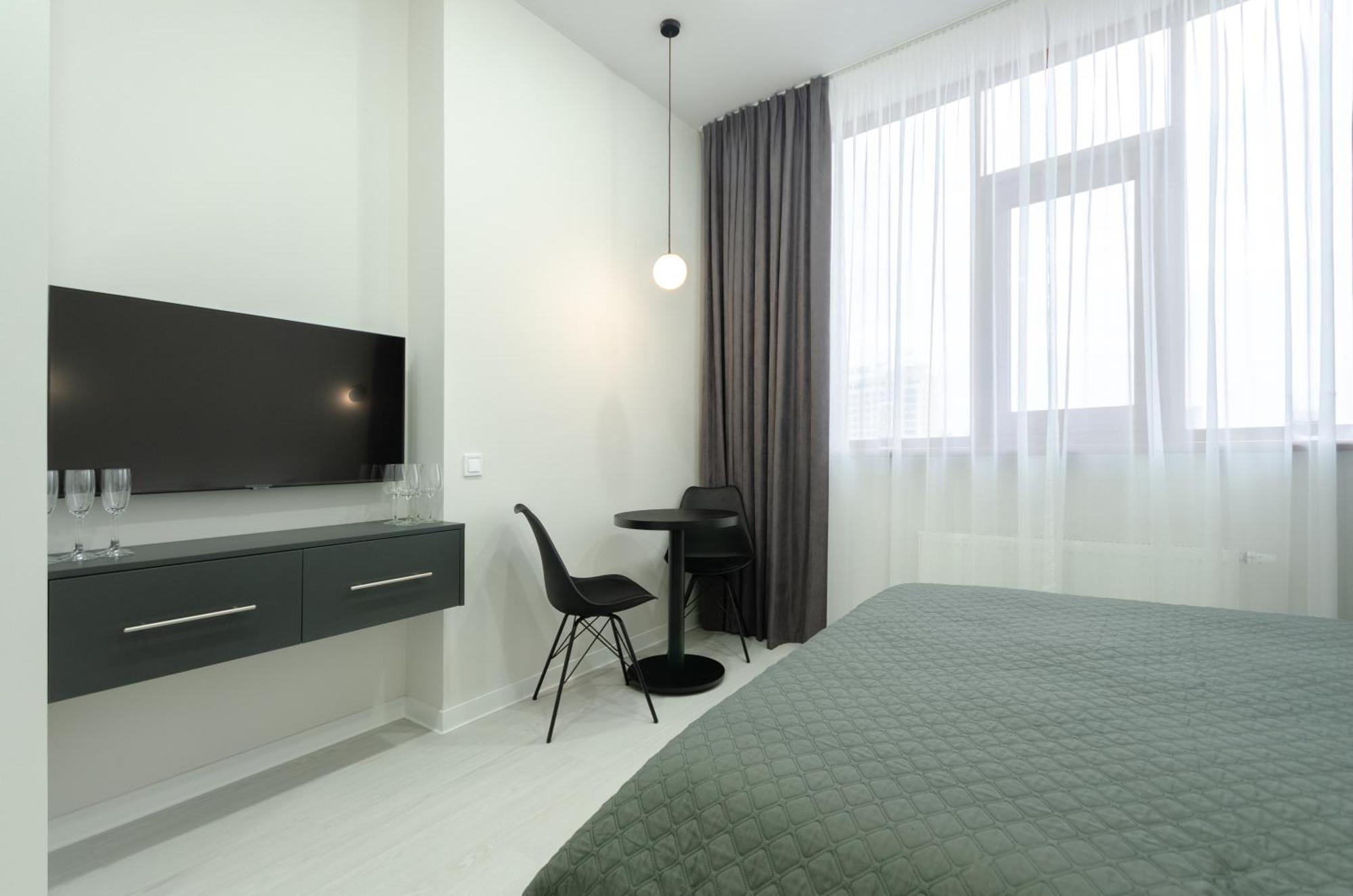 Petrovdom Inn Rc Diplomat Hall -The Smart Hotel Apartment Panoramic City View I Kiev Extérieur photo